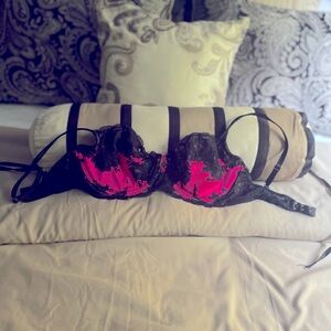 Victoria Secret; 34F Lace